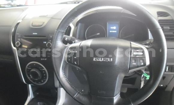 Sayi Na hannu Isuzu KB White Mota in Maseru a Maseru Sayi Na hannu Isuzu KB White Mota in Maseru a Maseru