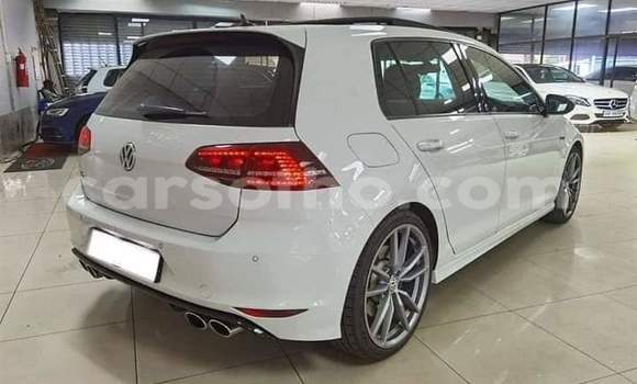 اشتري مستعمل Volkswagen Golf R White سيارة في Maseru في Maseru اشتري مستعمل Volkswagen Golf R White سيارة في Maseru في Maseru