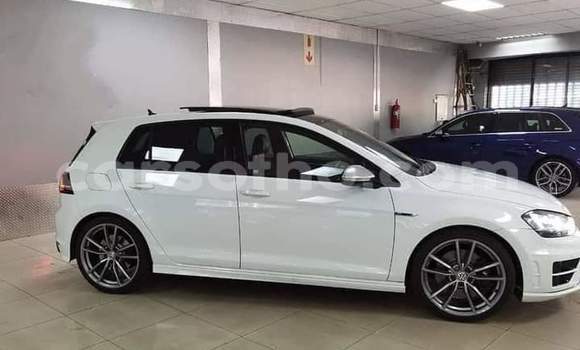 اشتري مستعمل Volkswagen Golf R White سيارة في Maseru في Maseru اشتري مستعمل Volkswagen Golf R White سيارة في Maseru في Maseru