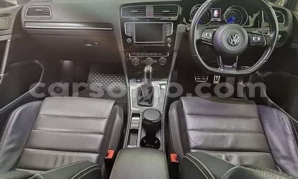 اشتري مستعمل Volkswagen Golf R White سيارة في Maseru في Maseru اشتري مستعمل Volkswagen Golf R White سيارة في Maseru في Maseru