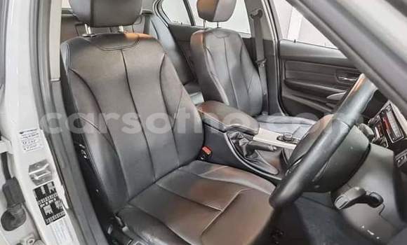 Acheter Occasion Voiture BMW 3–Series Blanc à Maseru, Maseru Acheter Occasion Voiture BMW 3–Series Blanc à Maseru, Maseru