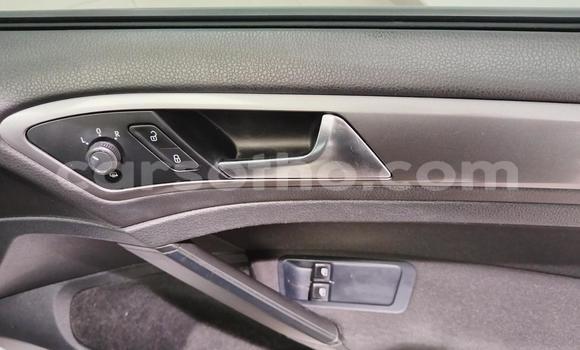 اشتري مستعمل Volkswagen Golf GTI White سيارة في Butha Buthe في Butha-Buthe اشتري مستعمل Volkswagen Golf GTI White سيارة في Butha Buthe في Butha-Buthe