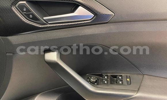 Buy Used Volkswagen Tiguan White Car in Butha Buthe in Butha-Buthe Buy Used Volkswagen Tiguan White Car in Butha Buthe in Butha-Buthe