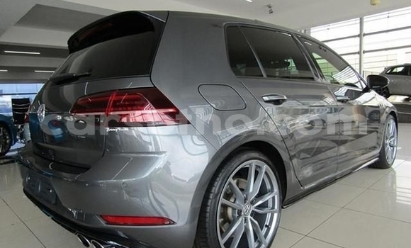 Sayi Na hannu Volkswagen Golf R Silver Mota in Hlotse a Leribe Sayi Na hannu Volkswagen Golf R Silver Mota in Hlotse a Leribe