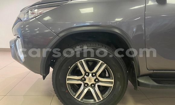 اشتري مستعمل Toyota Fortuner Silver سيارة في Hlotse في Leribe اشتري مستعمل Toyota Fortuner Silver سيارة في Hlotse في Leribe