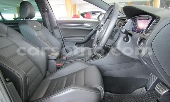 Sayi Na hannu Volkswagen Golf R Silver Mota in Hlotse a Leribe Sayi Na hannu Volkswagen Golf R Silver Mota in Hlotse a Leribe