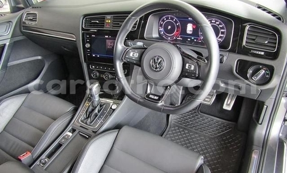 Sayi Na hannu Volkswagen Golf R Silver Mota in Hlotse a Leribe Sayi Na hannu Volkswagen Golf R Silver Mota in Hlotse a Leribe