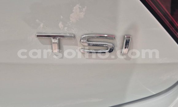 اشتري مستعمل Volkswagen Polo White سيارة في Hlotse في Leribe اشتري مستعمل Volkswagen Polo White سيارة في Hlotse في Leribe