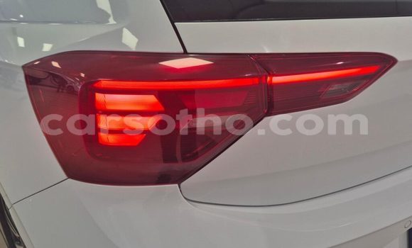 اشتري مستعمل Volkswagen Polo White سيارة في Hlotse في Leribe اشتري مستعمل Volkswagen Polo White سيارة في Hlotse في Leribe