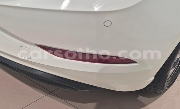 اشتري مستعمل Volkswagen Polo White سيارة في Hlotse في Leribe اشتري مستعمل Volkswagen Polo White سيارة في Hlotse في Leribe