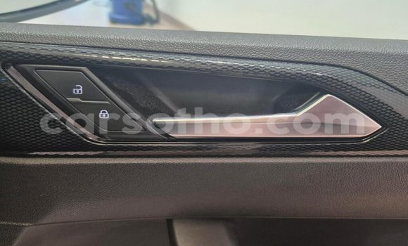 اشتري مستعمل Volkswagen Polo White سيارة في Hlotse في Leribe اشتري مستعمل Volkswagen Polo White سيارة في Hlotse في Leribe