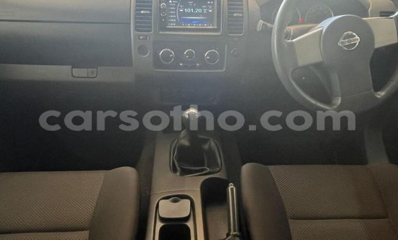 اشتري مستعمل Nissan Navara Silver سيارة في Hlotse في Leribe اشتري مستعمل Nissan Navara Silver سيارة في Hlotse في Leribe
