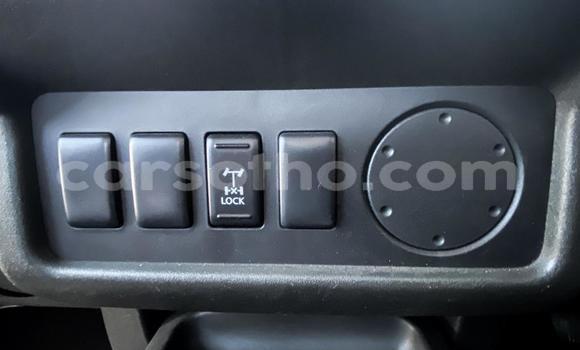 اشتري مستعمل Nissan Navara Silver سيارة في Hlotse في Leribe اشتري مستعمل Nissan Navara Silver سيارة في Hlotse في Leribe
