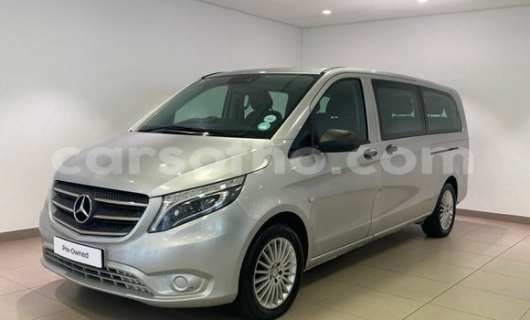 Acheter Occasion Voiture Mercedes-Benz C–Class Gris à Mafeteng, Mafeteng