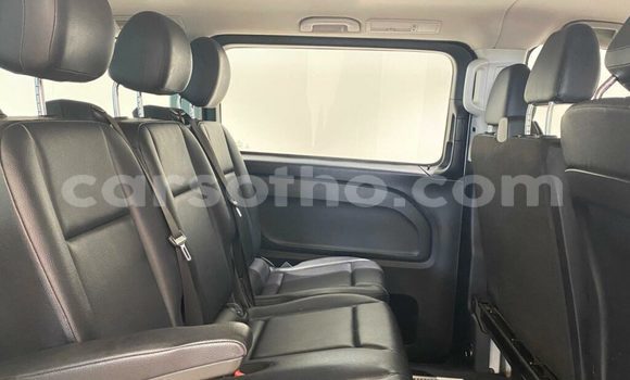 اشتري مستعمل Mercedes-Benz C–Class Silver سيارة في Mafeteng في Mafeteng اشتري مستعمل Mercedes-Benz C–Class Silver سيارة في Mafeteng في Mafeteng