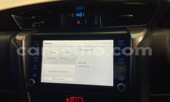 Sayi Na hannu Toyota Fortuner Silver Mota in Mafeteng a Mafeteng Sayi Na hannu Toyota Fortuner Silver Mota in Mafeteng a Mafeteng