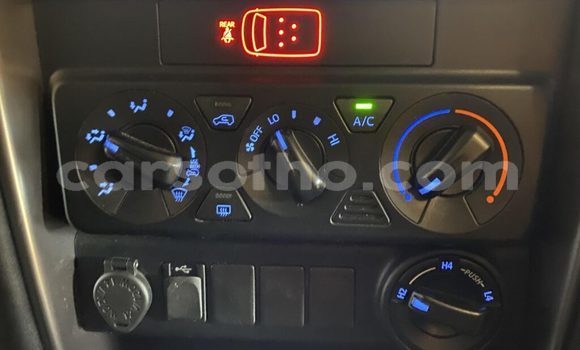 Sayi Na hannu Toyota Fortuner Silver Mota in Mafeteng a Mafeteng Sayi Na hannu Toyota Fortuner Silver Mota in Mafeteng a Mafeteng