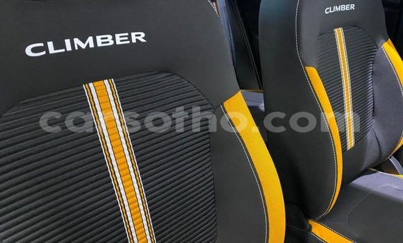 Acheter Occasion Voiture Renault KWID Blanc à Hlotse, Leribe Acheter Occasion Voiture Renault KWID Blanc à Hlotse, Leribe