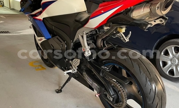 Buy Used Honda CBR White Bike in Butha Buthe in Butha-Buthe Buy Used Honda CBR White Bike in Butha Buthe in Butha-Buthe