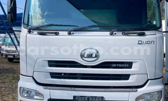 اشتري مستعمل Nissan UD White شاحنة في Maseru في Maseru