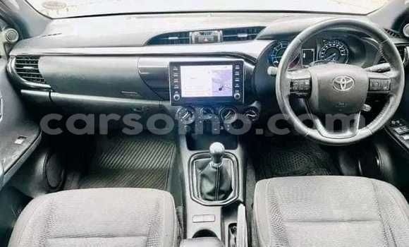 Buy Used Toyota Hilux White Car in Maseru in Maseru Buy Used Toyota Hilux White Car in Maseru in Maseru