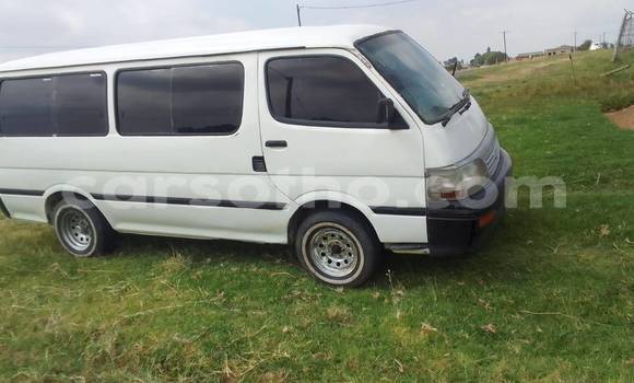اشتري مستعمل Toyota Hiace White سيارة في Import - Dubai في Maseru اشتري مستعمل Toyota Hiace White سيارة في Import - Dubai في Maseru