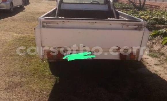 اشتري مستعمل Toyota Hilux White سيارة في Hlotse في Leribe اشتري مستعمل Toyota Hilux White سيارة في Hlotse في Leribe