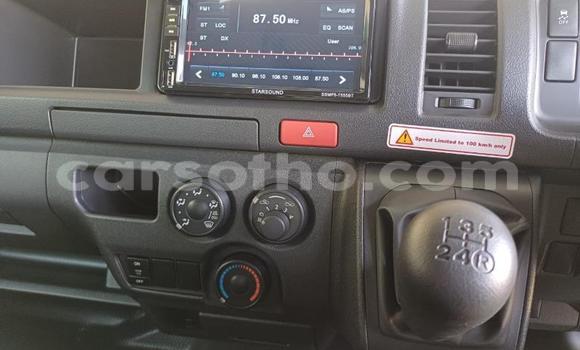 Buy Used Toyota Hiace White Car in Maseru in Maseru Buy Used Toyota Hiace White Car in Maseru in Maseru