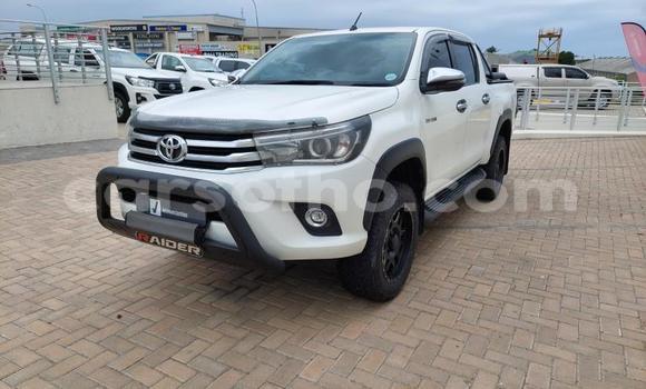 Buy Used Toyota Hilux White Car in Maseru in Maseru Buy Used Toyota Hilux White Car in Maseru in Maseru