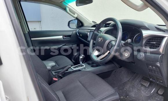 Buy Used Toyota Hilux White Car in Maseru in Maseru Buy Used Toyota Hilux White Car in Maseru in Maseru