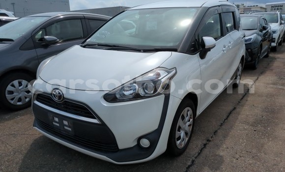 اشتري مستعمل Toyota Sienta White سيارة في Maseru في Maseru اشتري مستعمل Toyota Sienta White سيارة في Maseru في Maseru