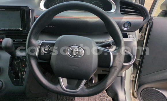 اشتري مستعمل Toyota Sienta White سيارة في Maseru في Maseru اشتري مستعمل Toyota Sienta White سيارة في Maseru في Maseru