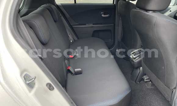 Sayi Na hannu Toyota Vitz White Mota in Maseru a Maseru Sayi Na hannu Toyota Vitz White Mota in Maseru a Maseru