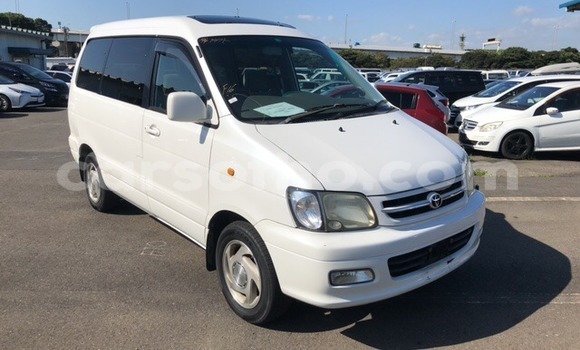 Buy Used Toyota Noah White Car in Maseru in Maseru Buy Used Toyota Noah White Car in Maseru in Maseru