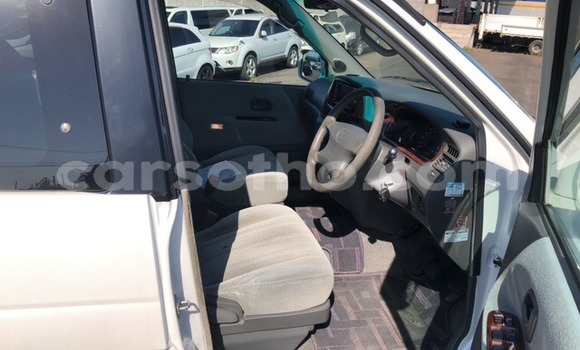 Sayi Na hannu Toyota Noah White Mota in Maseru a Maseru Sayi Na hannu Toyota Noah White Mota in Maseru a Maseru