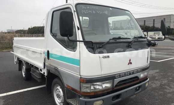 Sayi Na hannu Mitsubishi Van White Babbar mota in Maseru a Maseru Sayi Na hannu Mitsubishi Van White Babbar mota in Maseru a Maseru