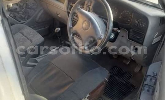 اشتري مستعمل Isuzu Bellett White سيارة في Maputsoa في Leribe اشتري مستعمل Isuzu Bellett White سيارة في Maputsoa في Leribe