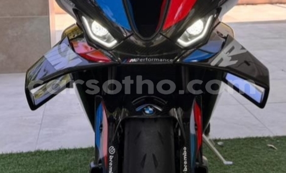 Buy Used BMW S 1000 Black Bike in Maseru in Maseru Buy Used BMW S 1000 Black Bike in Maseru in Maseru