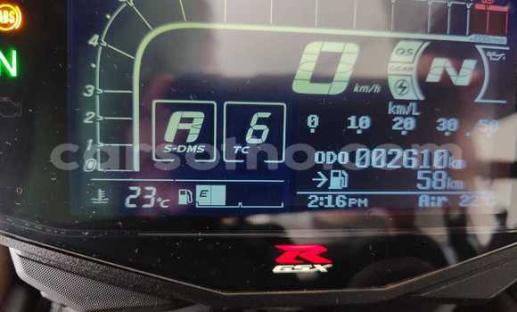 Buy Used Suzuki GSX–R White Bike in Maseru in Maseru Buy Used Suzuki GSX–R White Bike in Maseru in Maseru