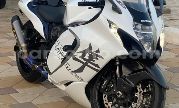 Buy Used Suzuki HAYABUSA White Bike in Butha Buthe in Butha-Buthe Buy Used Suzuki HAYABUSA White Bike in Butha Buthe in Butha-Buthe