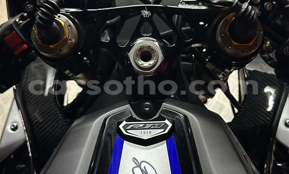 Buy Used Yamaha R1 Beige Bike in Butha Buthe in Butha-Buthe Buy Used Yamaha R1 Beige Bike in Butha Buthe in Butha-Buthe