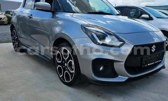 Sayi Na hannu Suzuki Swift Silver Mota in Maseru a Maseru