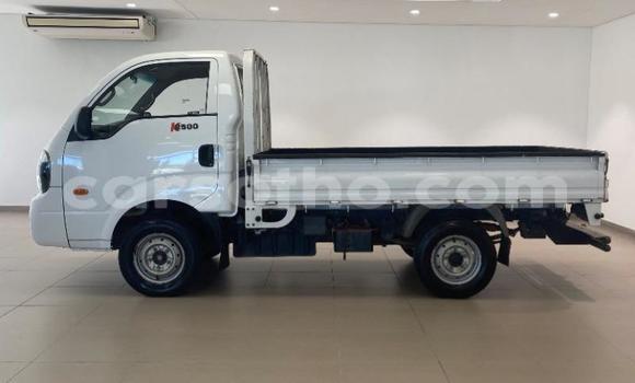 Acheter Occasion Voiture Kia K5 Blanc à Maseru, Maseru Acheter Occasion Voiture Kia K5 Blanc à Maseru, Maseru