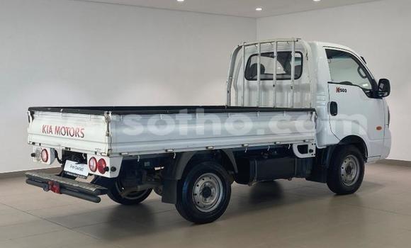 Acheter Occasion Voiture Kia K5 Blanc à Maseru, Maseru Acheter Occasion Voiture Kia K5 Blanc à Maseru, Maseru