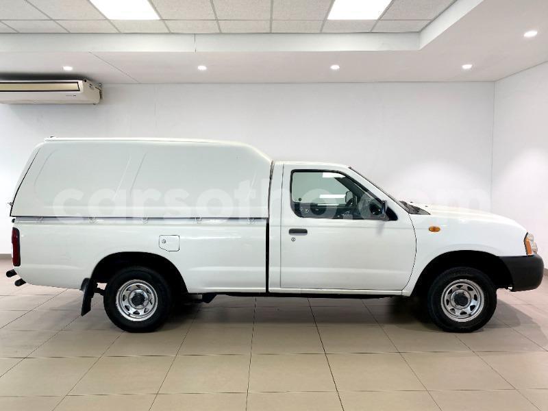 Big with watermark nissan np 300 maseru maseru 28502