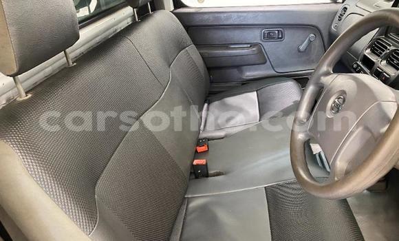 Acheter Occasion Voiture Nissan NP 300 Blanc à Maseru, Maseru Acheter Occasion Voiture Nissan NP 300 Blanc à Maseru, Maseru