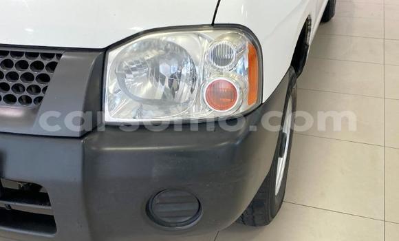 Acheter Occasion Voiture Nissan NP 300 Blanc à Maseru, Maseru Acheter Occasion Voiture Nissan NP 300 Blanc à Maseru, Maseru