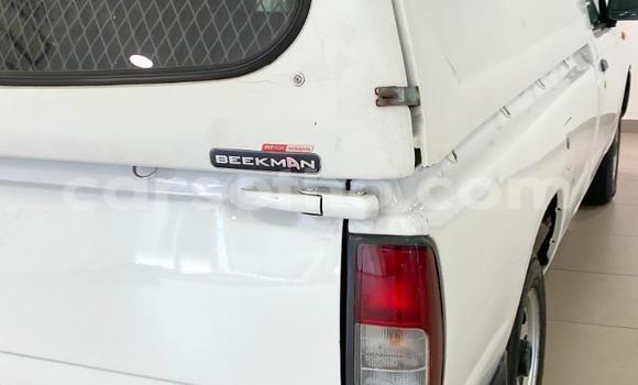Acheter Occasion Voiture Nissan NP 300 Blanc à Maseru, Maseru Acheter Occasion Voiture Nissan NP 300 Blanc à Maseru, Maseru