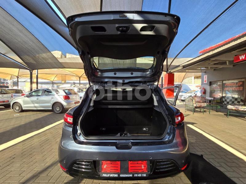 Big with watermark renault clio maseru maseru 28503