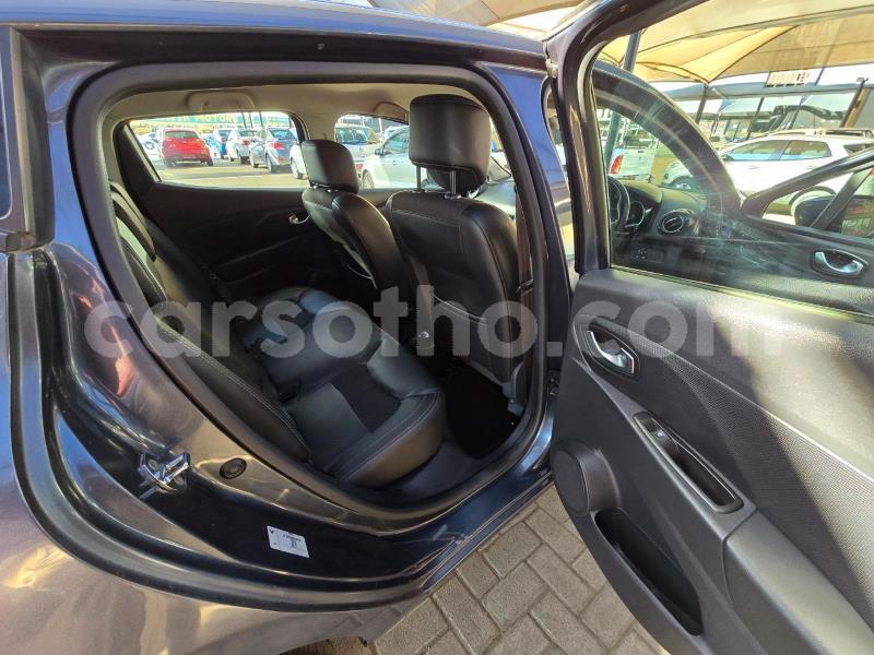 Big with watermark renault clio maseru maseru 28503